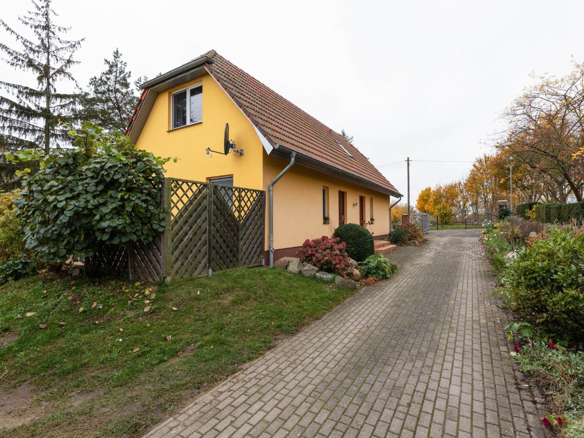 Spacious Appartment In Wilhelmshof Near Lake Экстерьер фото